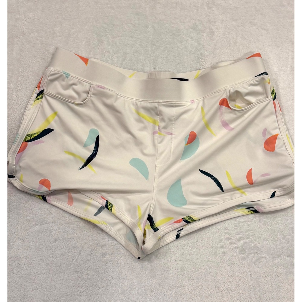 Carve Designs Womens XL Board Shorts White Abstract Print Swim Trunks Pockets